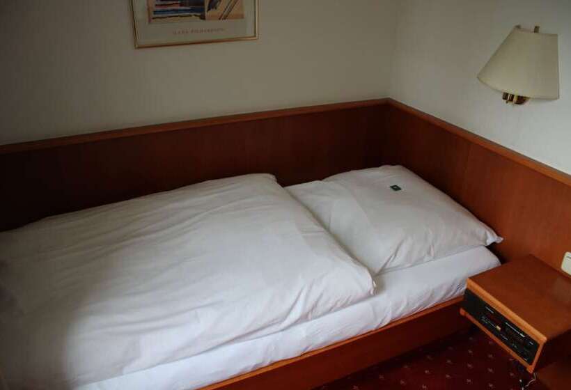 酒店 Mintarder Wasserbahnhof