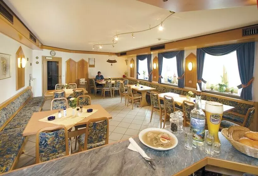 Panorama Hotel Am See