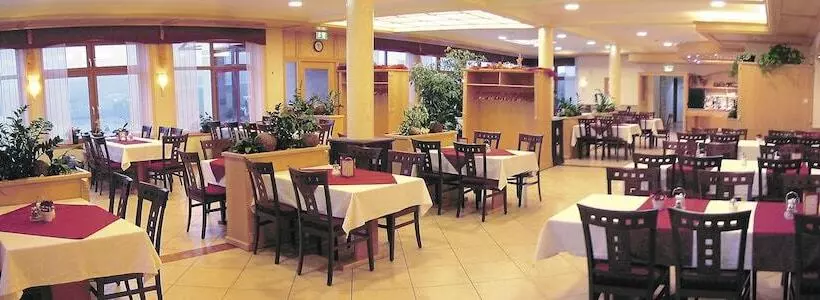 Panorama Hotel Am See