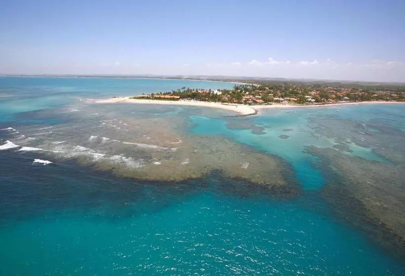 فندق Serrambi Resort