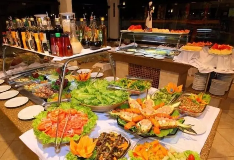 فندق Serrambi Resort