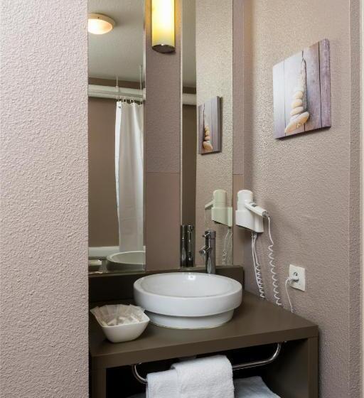 Ténéo Apparthotel Talence