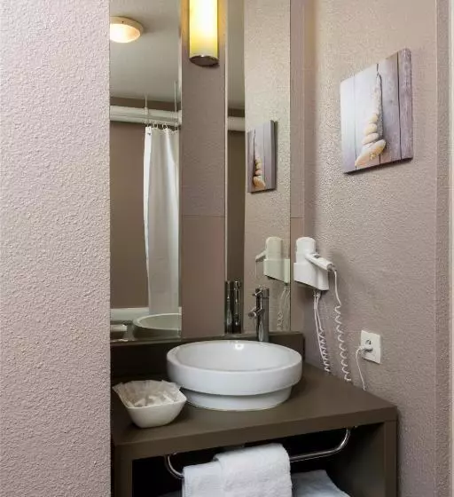 Ténéo Apparthotel Talence