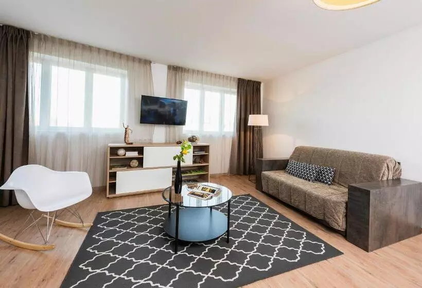 Ténéo Apparthotel Talence