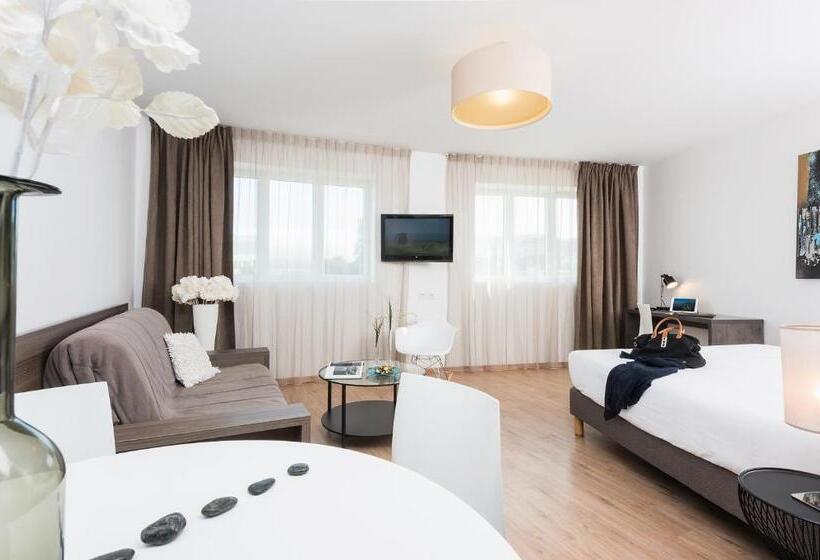 Ténéo Apparthotel Talence