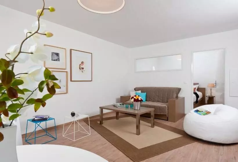 Ténéo Apparthotel Talence