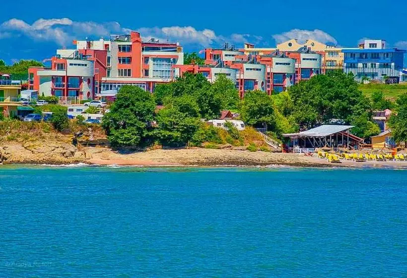 Hotelli Arapya Resort