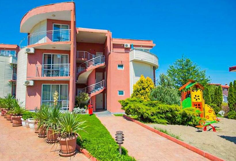 בית מלון כפרי Arapya Resort