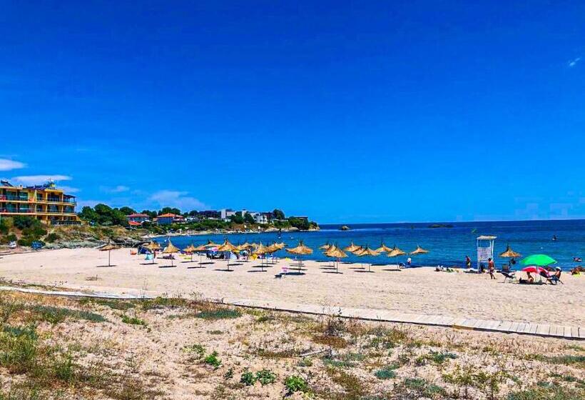 בית מלון כפרי Arapya Resort