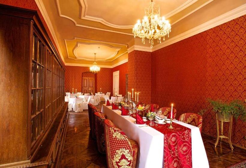 בית מלון כפרי Zámek Potštejn