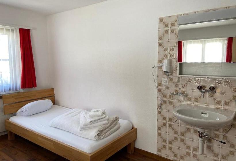 ペンション Berggasthaus Piz Calmot