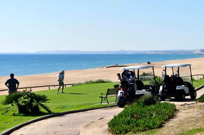 ペンション Casa Vale Do Lobo 114   Great Townhouse Few Minutes Walk From Beach Praca