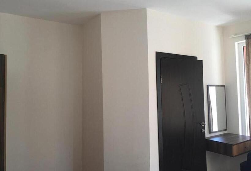 פנסיון Elite Apartments Is Located In The Old Town Of Pomorie