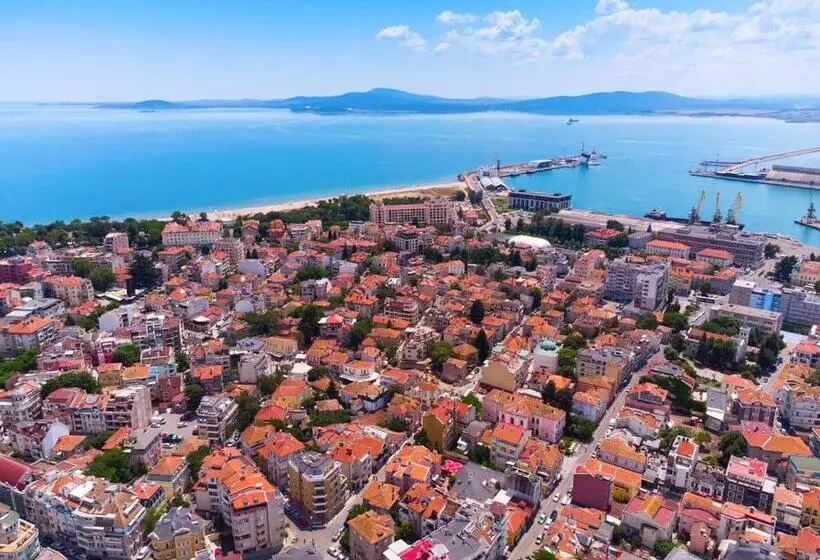 پانسیون Elite Apartments Is Located In The Old Town Of Pomorie