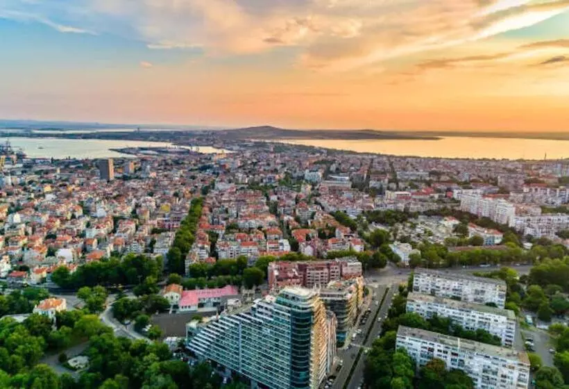 پانسیون Elite Apartments Is Located In The Old Town Of Pomorie