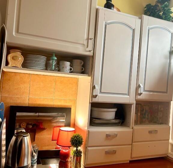 پانسیون Guest House Vila Eli