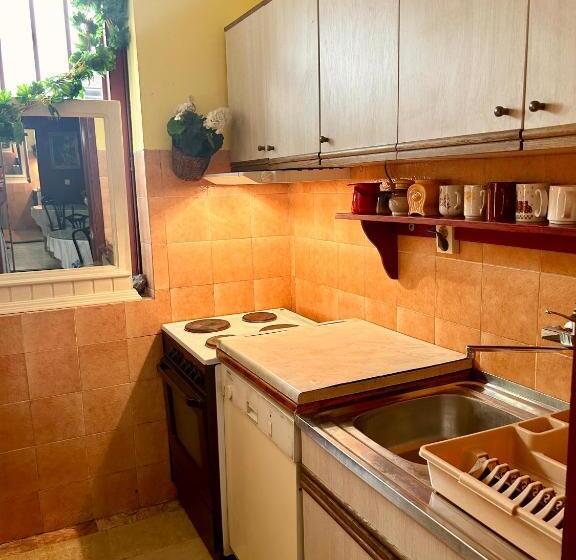 پانسیون Guest House Vila Eli