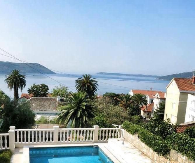 پانسیون Guest House Vila Eli