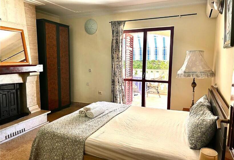 پانسیون Guest House Vila Eli