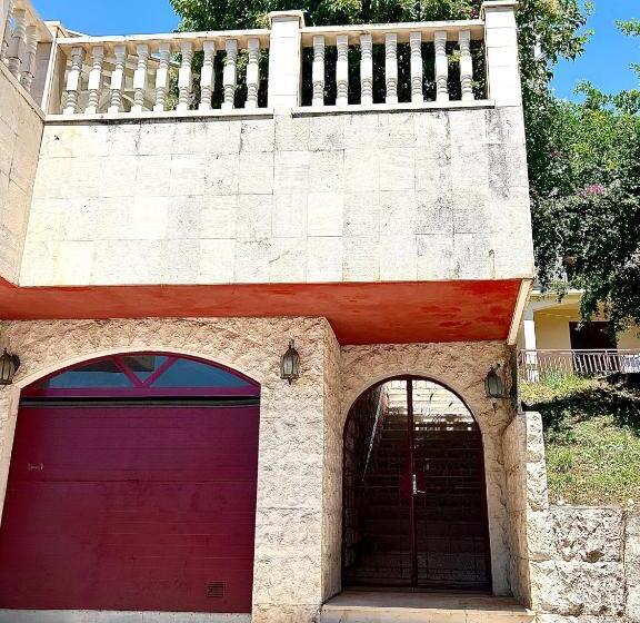 پانسیون Guest House Vila Eli