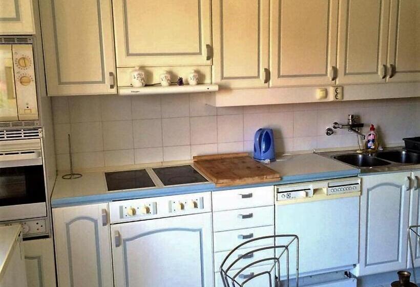 پانسیون Guest House Vila Eli