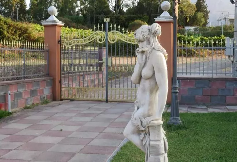 ペンション Il Giardino Monticciolo