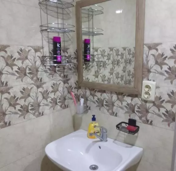 Majatalo Nino Apartement Zugdidi