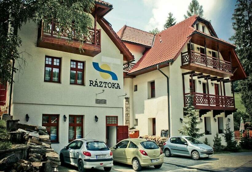 بنسيون Penzion U Ráztoky