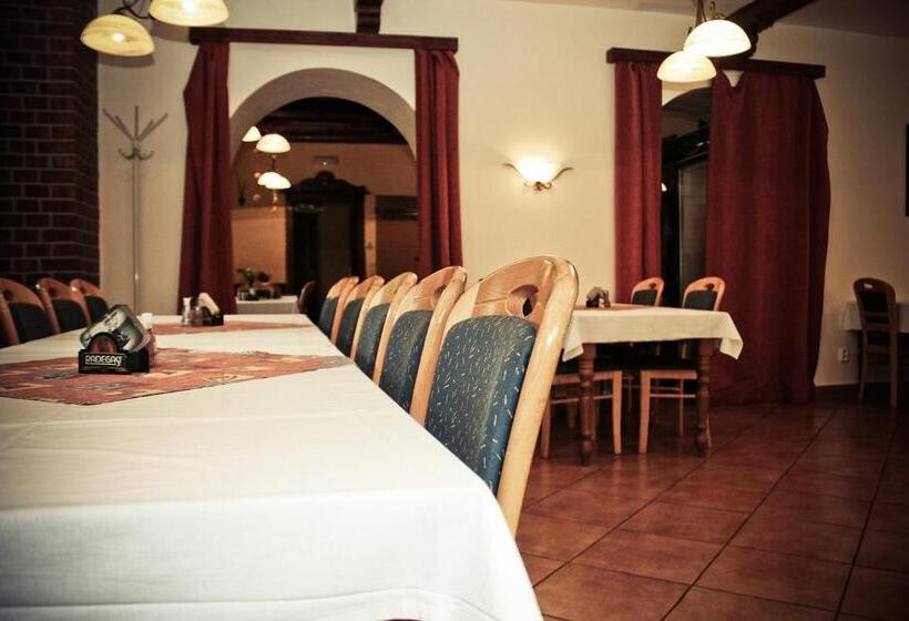 بنسيون Penzion U Ráztoky