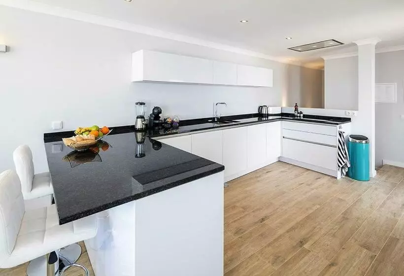 ペンション Villa Benagil With Stunning Views And Roof Terrace With Private Heated Pool