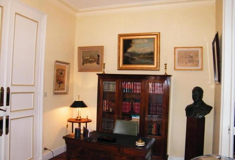 بنسيون Villa Des Capucins