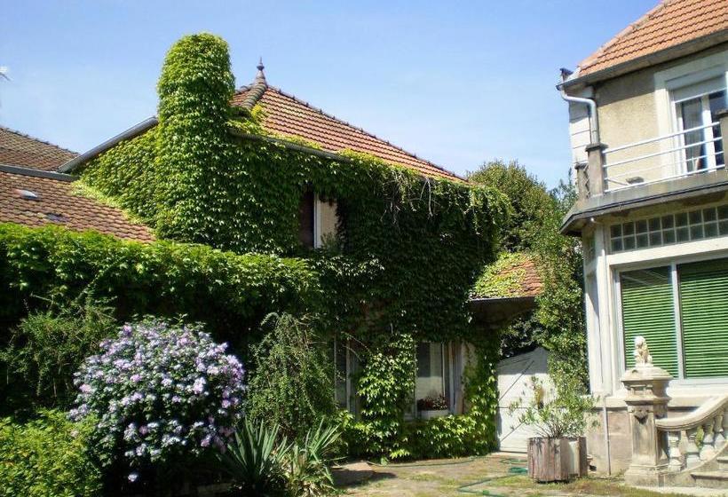 بنسيون Villa Des Capucins