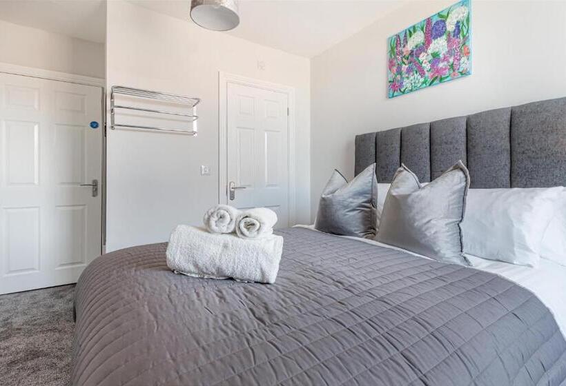 Host & Stay   The Bull Inn, 3 Double Rooms