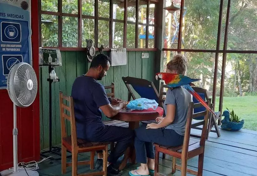 Hotelli Cabañas Alto Del Aguila