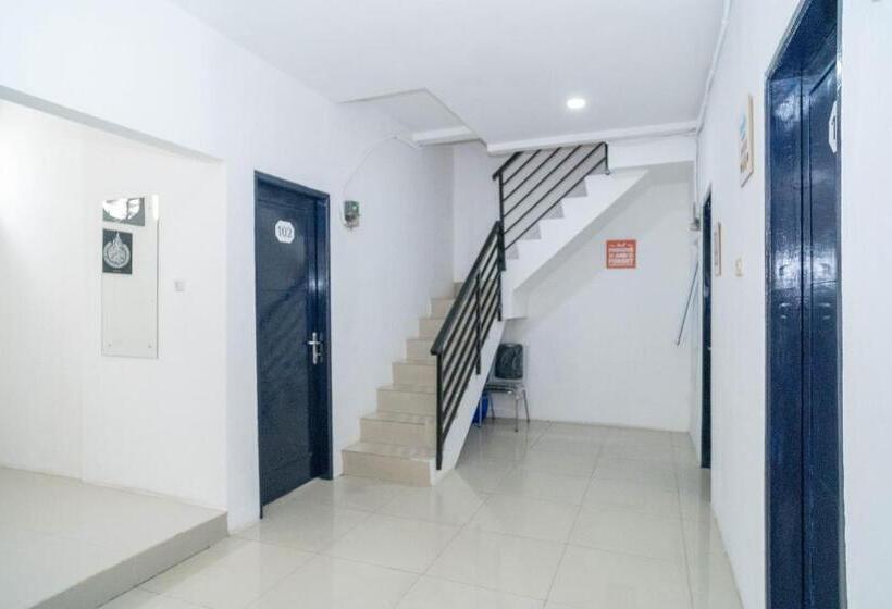 בית מלון כפרי Koolkost Syariah @ Jl Kelapa Dua Raya Tangerang