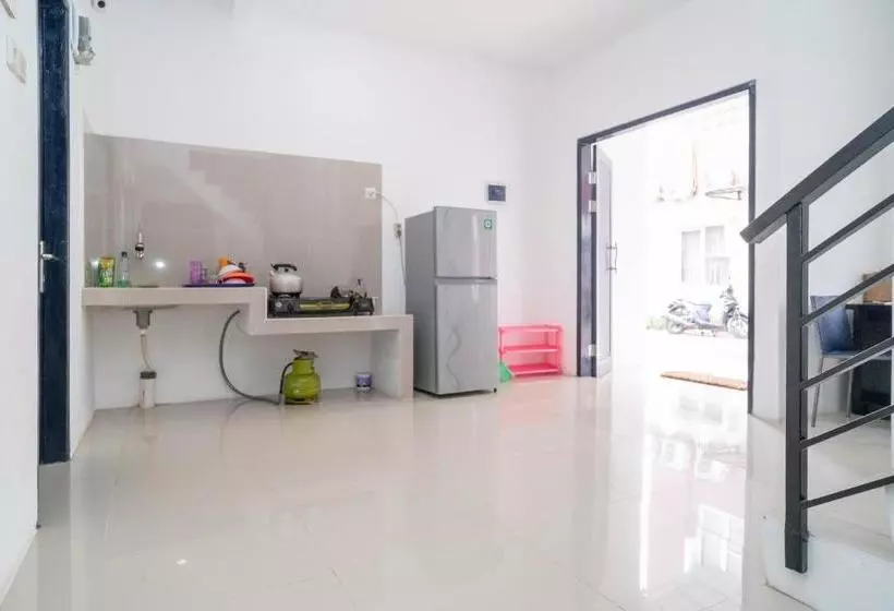 ホテル Koolkost Syariah @ Jl Kelapa Dua Raya Tangerang