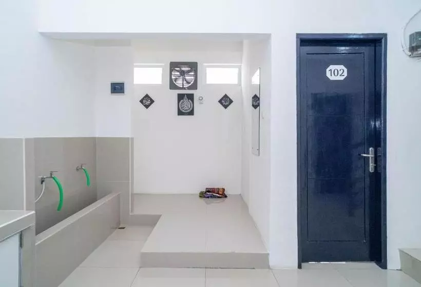 ホテル Koolkost Syariah @ Jl Kelapa Dua Raya Tangerang