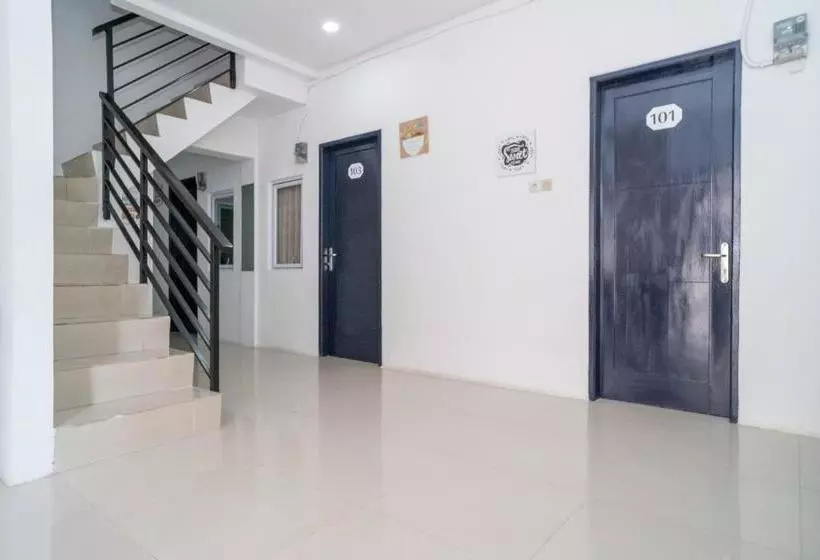 ホテル Koolkost Syariah @ Jl Kelapa Dua Raya Tangerang