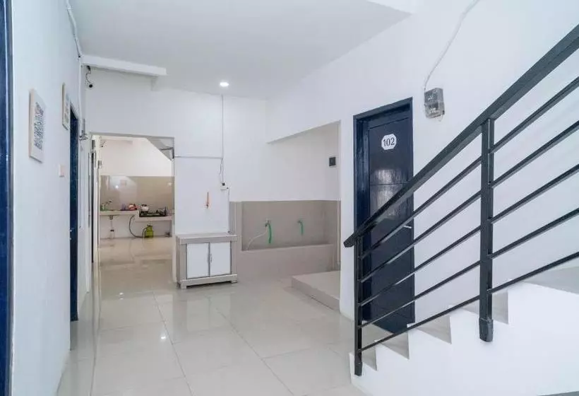 ホテル Koolkost Syariah @ Jl Kelapa Dua Raya Tangerang