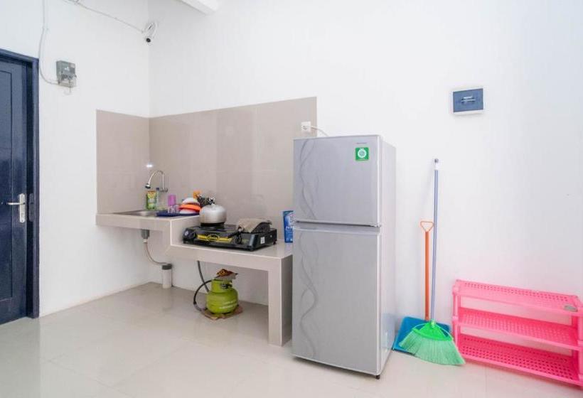 בית מלון כפרי Koolkost Syariah @ Jl Kelapa Dua Raya Tangerang