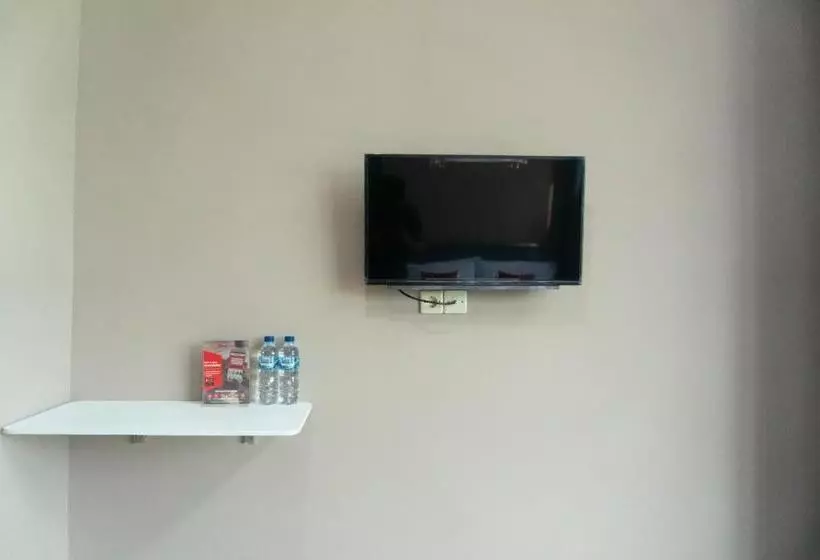 هتل Reddoorz Syariah Near Alun Alun Blitar
