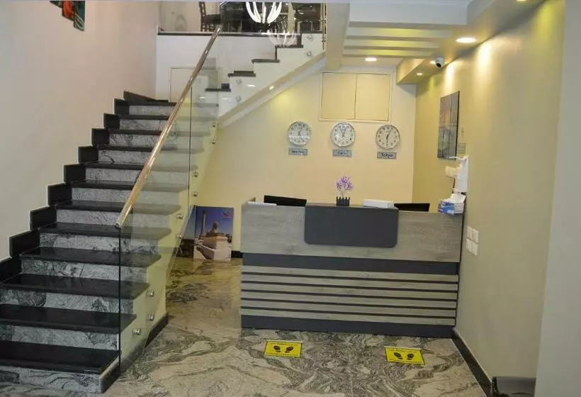 هتل Royal Inn Residence