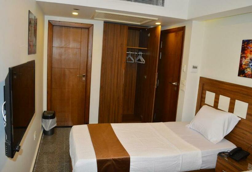 هتل Royal Inn Residence