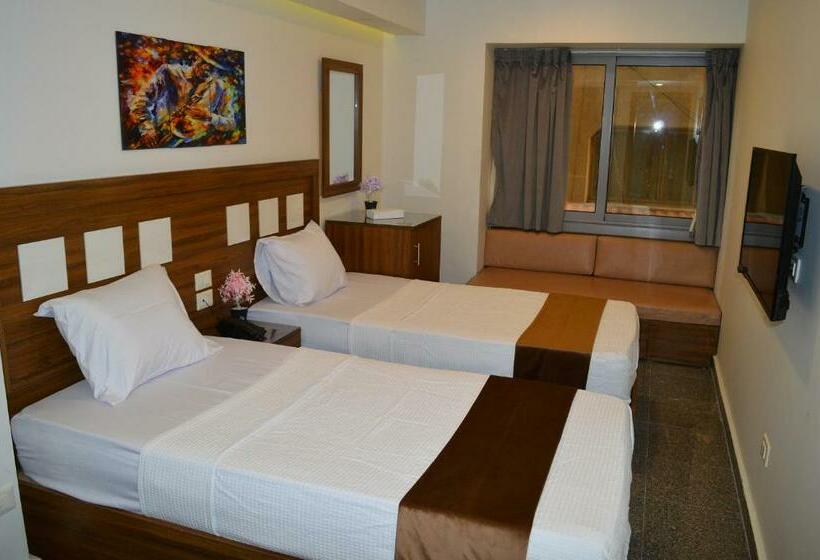 هتل Royal Inn Residence