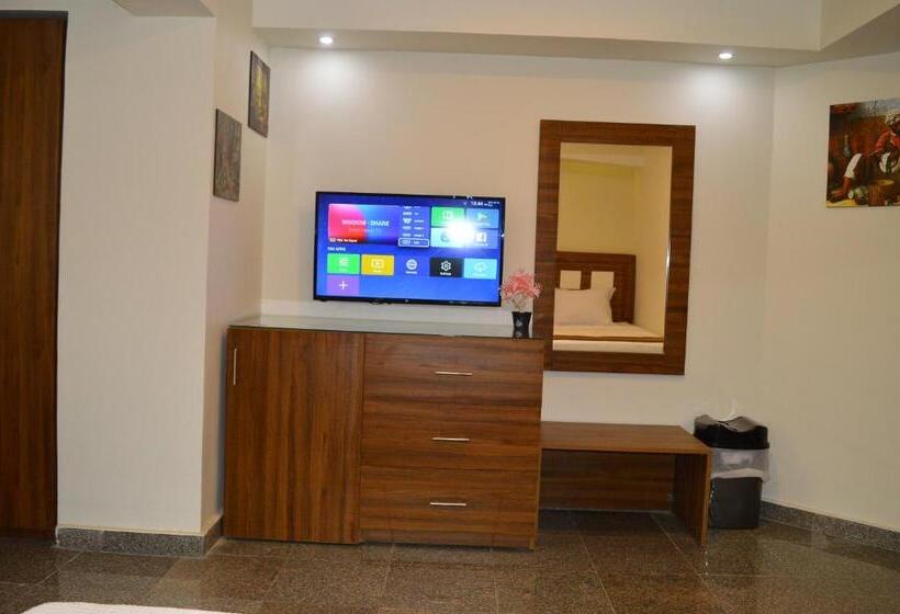 هتل Royal Inn Residence