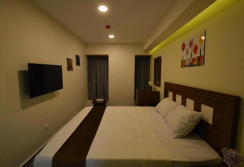 هتل Royal Inn Residence