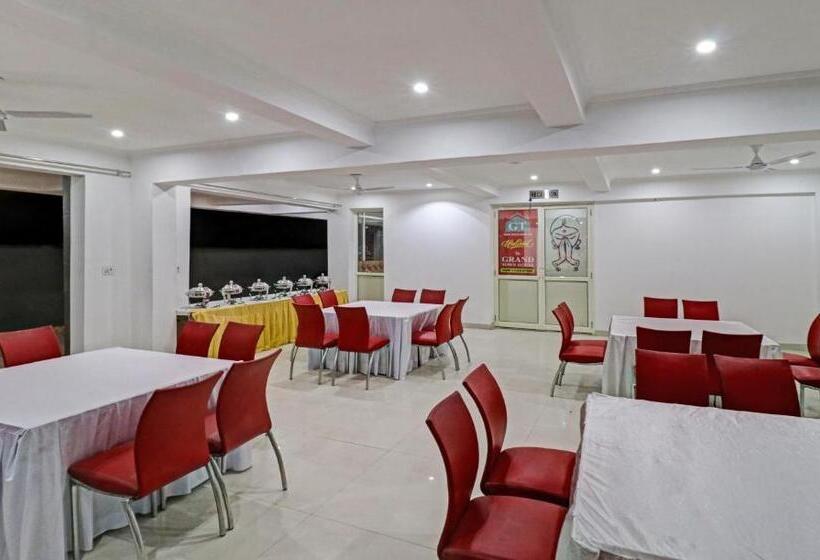 هتل Treebo Grand Town House