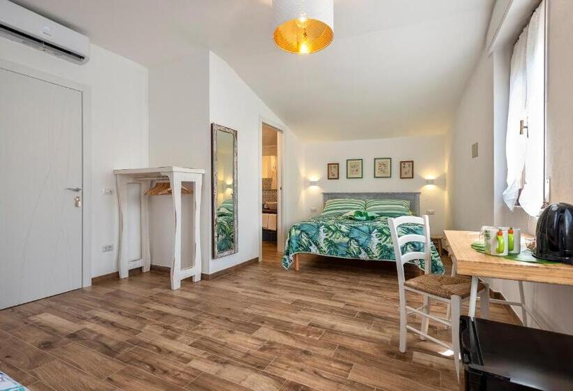 بنسيون Dery Alghero Holiday Rooms