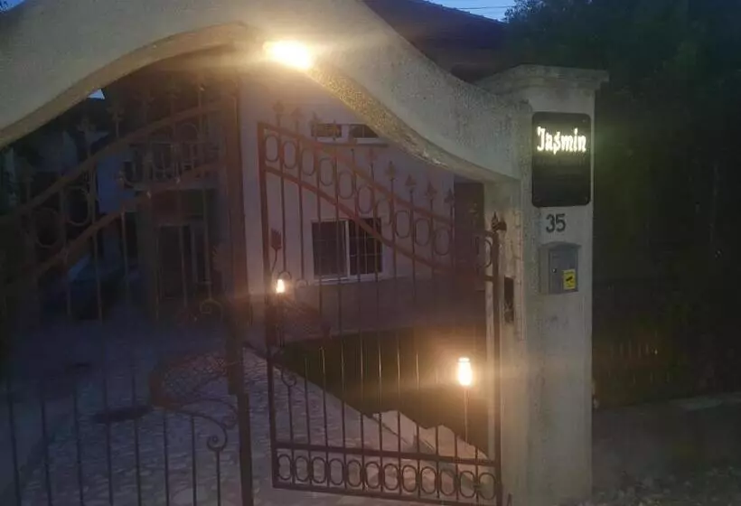 پانسیون Guest House Jasmin