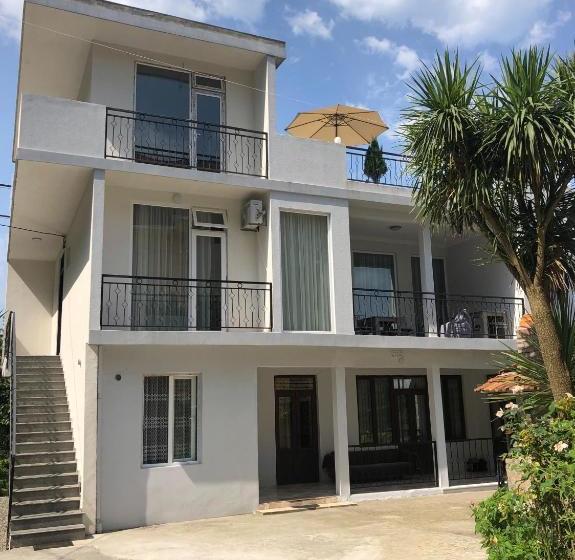 پانسیون Guest House My Home